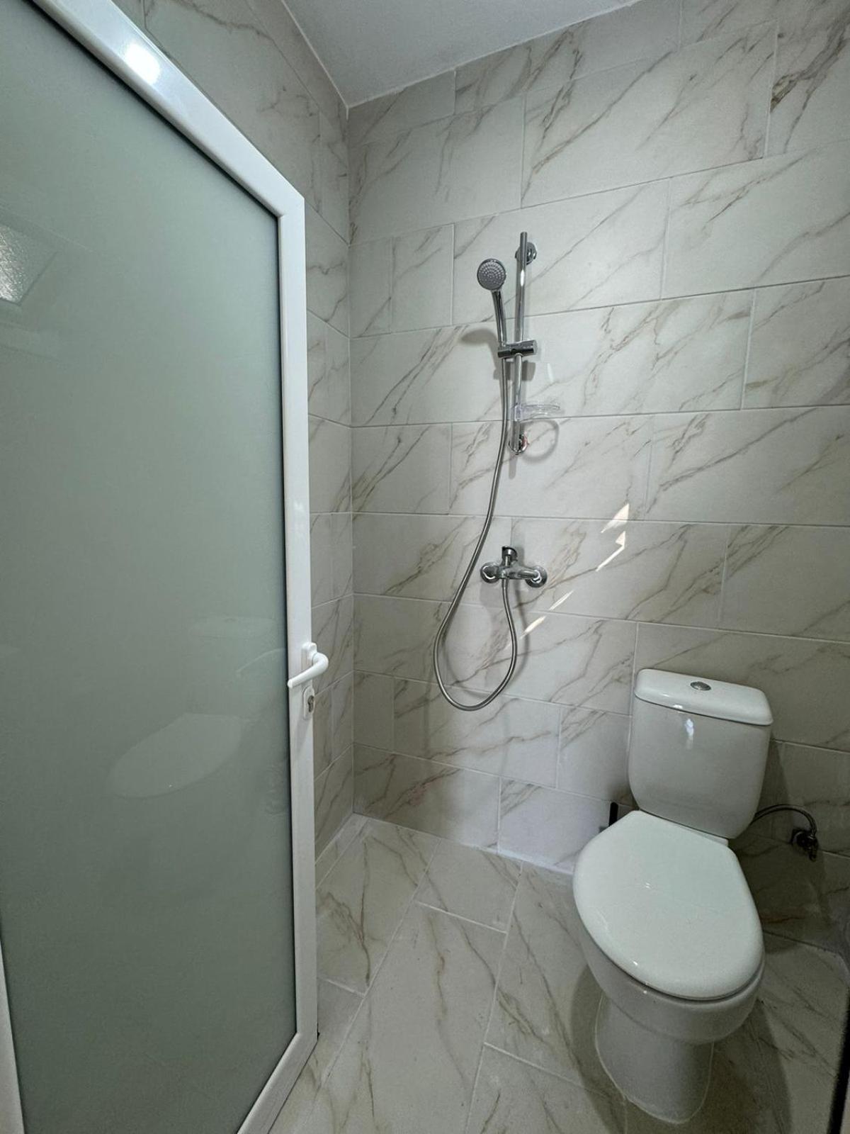 Miri Apartments Sarandë Exterior foto