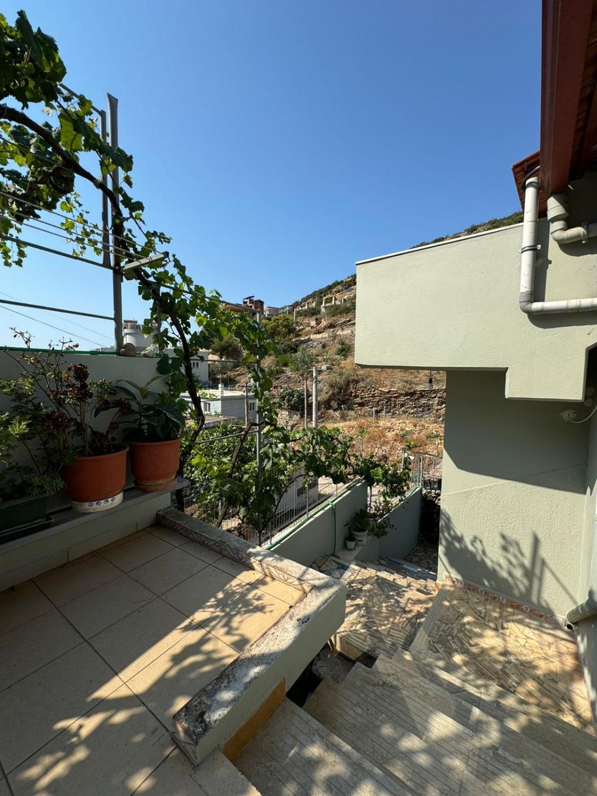 Miri Apartments Sarandë Exterior foto