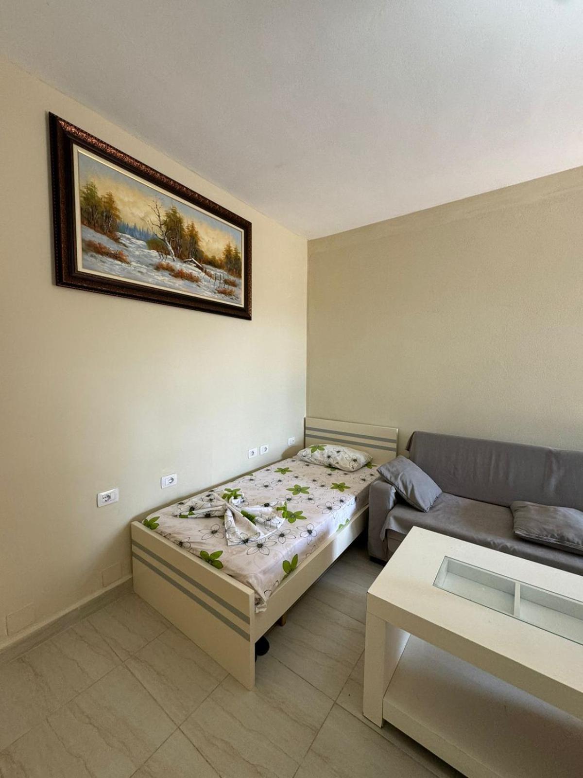 Miri Apartments Sarandë Exterior foto